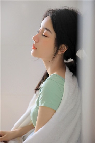 榴莲草莓绿巨人下载